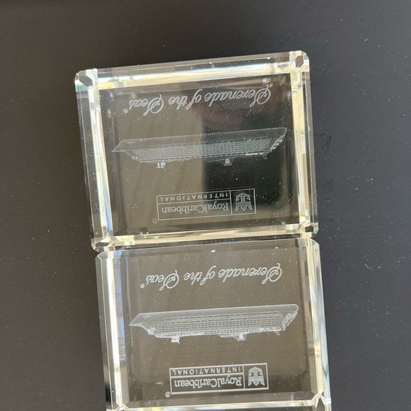 SERENADE of the Seas Royal Caribbean Crystal block ship model - Picture 4 of 14